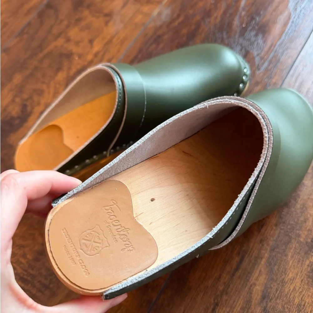 Troentorp Da Vinci Pine Green Clogs - Picture 8 of 10